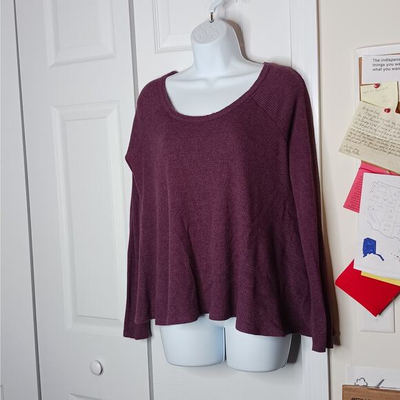 Free People We The Free Thermal Swing Top in Plum - Picture 5 of 6